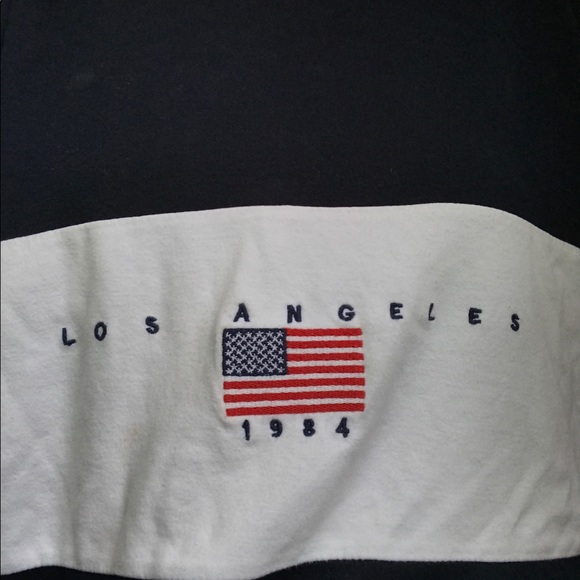 Brandy melville crewneck! - Picture 2 of 3